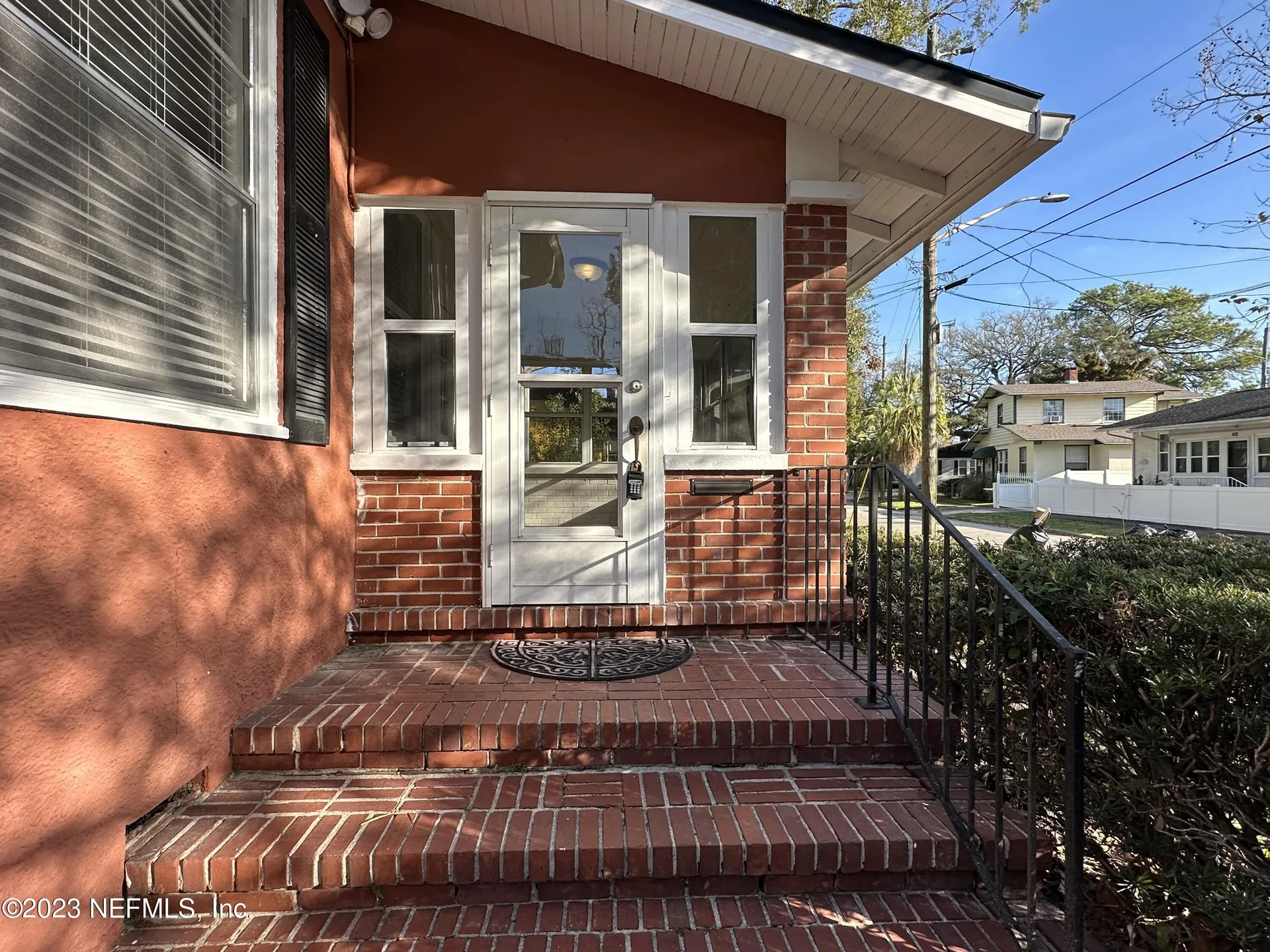 1824 Perry Place Jacksonville FL 32207