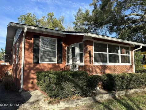 1824 Perry Place Jacksonville FL 32207