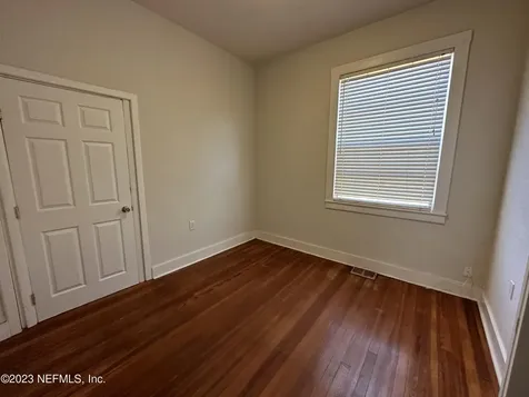1824 Perry Place Jacksonville FL 32207