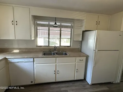 1824 Perry Place Jacksonville FL 32207