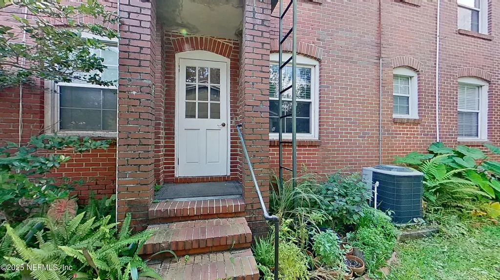 1245 Belmont Terrace Jacksonville FL 32207