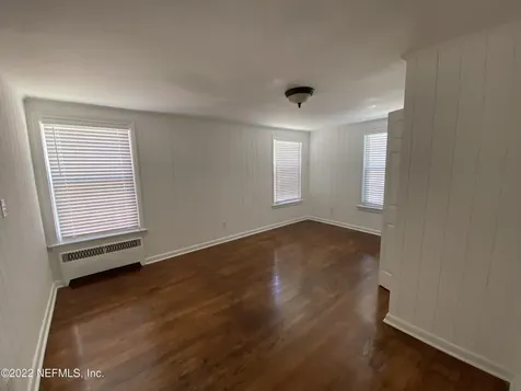 1271 Belmont Terrace Jacksonville FL 32207