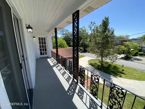1271 Belmont Terrace Jacksonville FL 32207