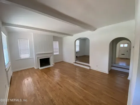 1271 Belmont Terrace Jacksonville FL 32207