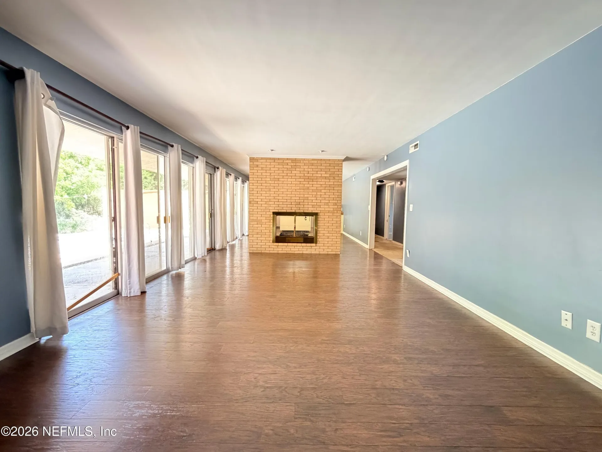 1806 Memory Lane Jacksonville FL 32210