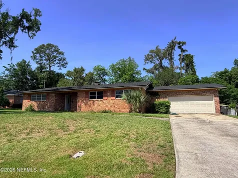 1806 Memory Lane Jacksonville FL 32210