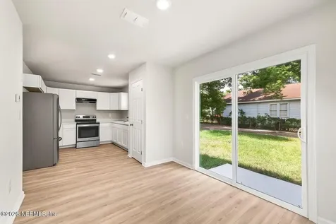2265 W 11th Street Jacksonville FL 32209