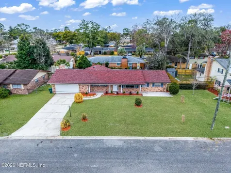 8460 Lynda Sue Lane W Jacksonville FL 32217