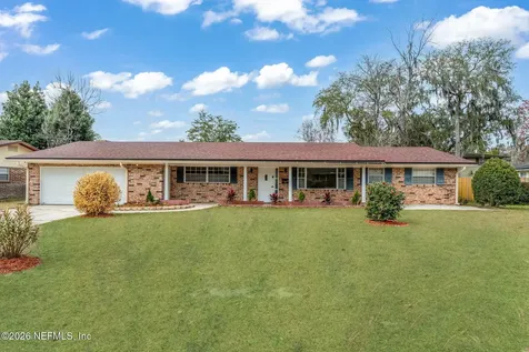 8460 Lynda Sue Lane W Jacksonville FL 32217