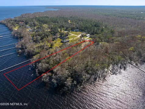 5565 Dianthus Street Green Cove Springs FL 32043