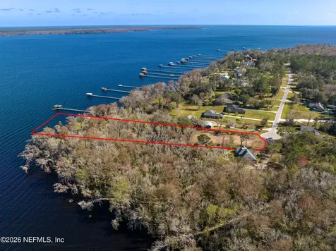 5565 Dianthus Street Green Cove Springs FL 32043