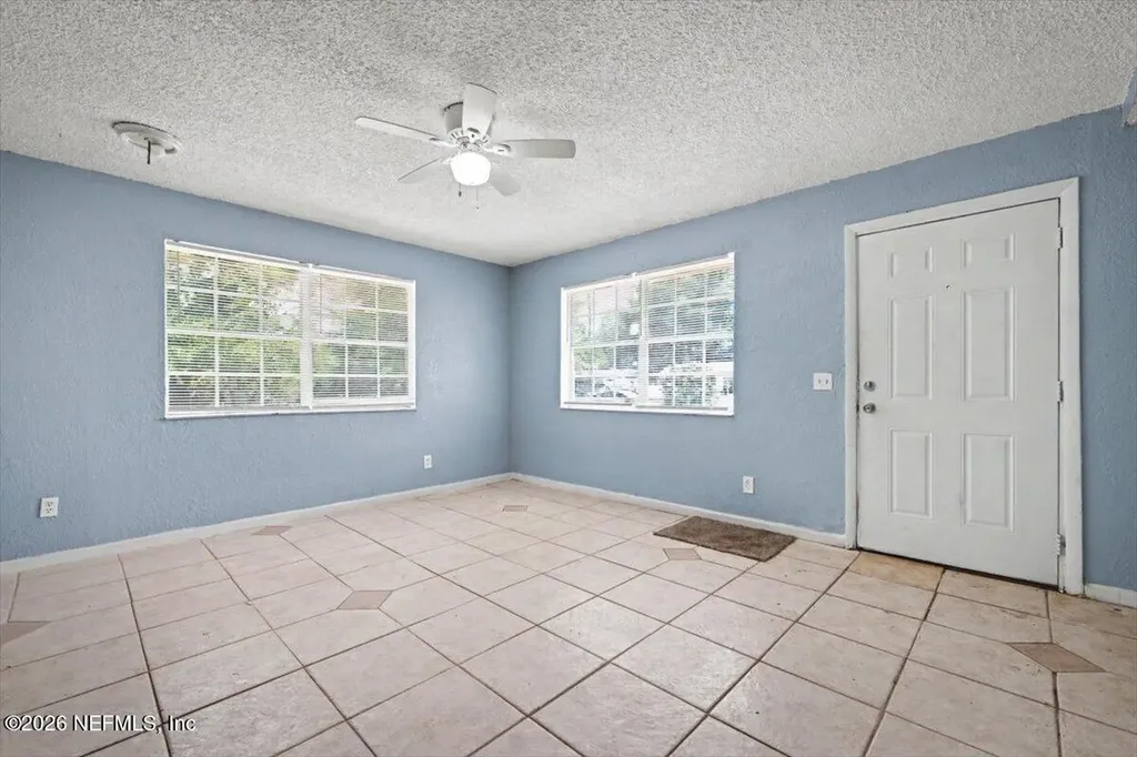 9504 Waynesboro Avenue Jacksonville FL 32208