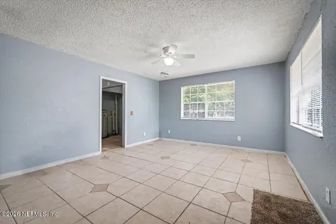 9504 Waynesboro Avenue Jacksonville FL 32208
