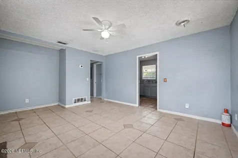 9504 Waynesboro Avenue Jacksonville FL 32208