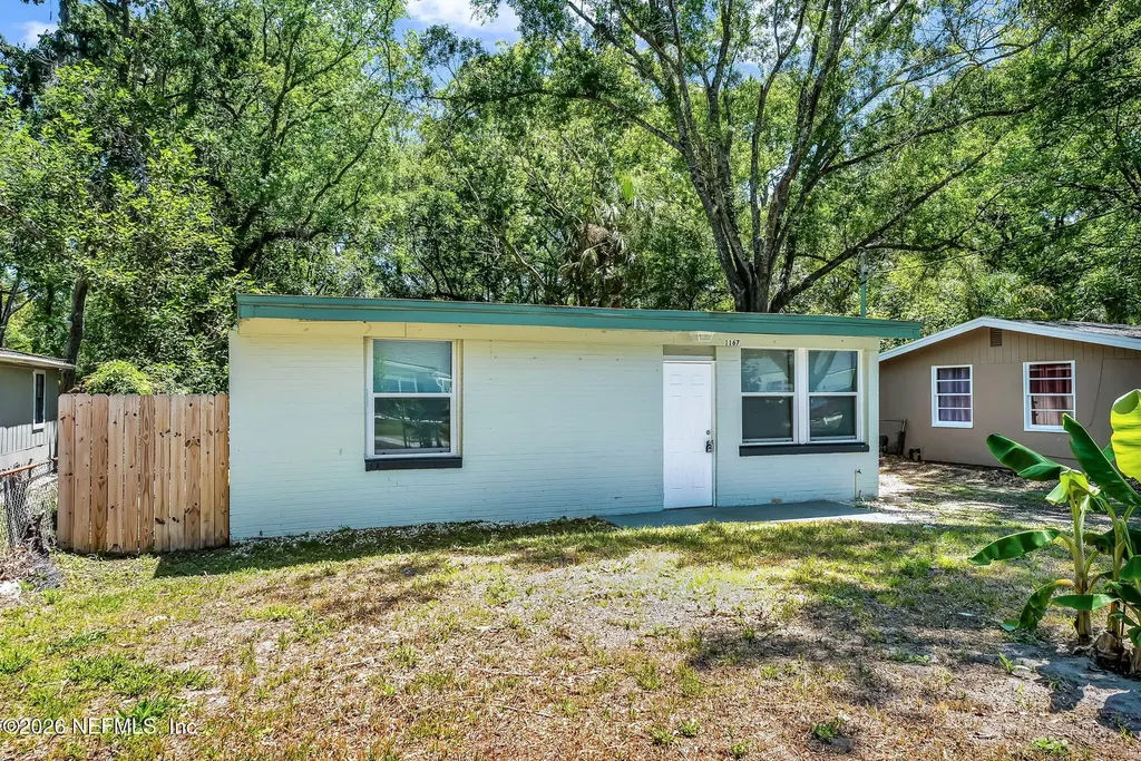 1167 Pangola Drive Jacksonville FL 32205