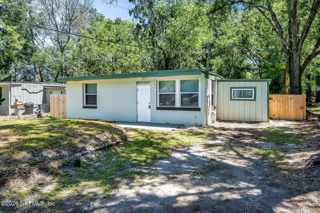 1167 Pangola Drive Jacksonville FL 32205