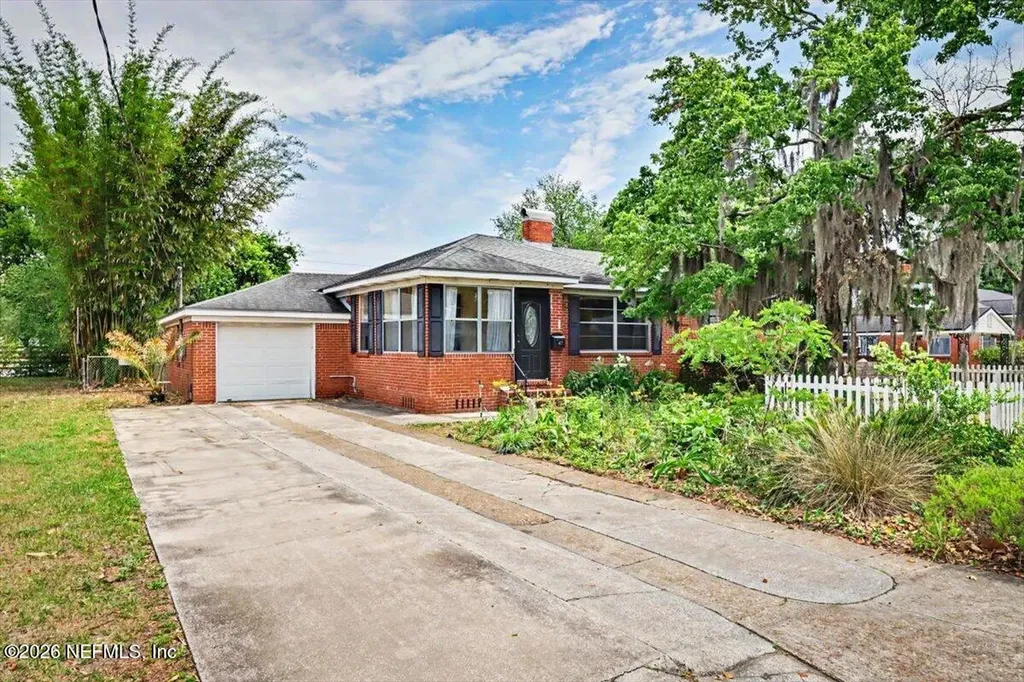 4121 Birmingham Road Jacksonville FL 32207