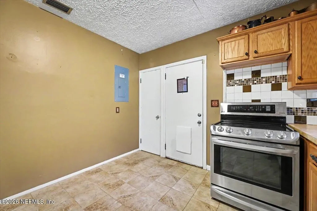 4121 Birmingham Road Jacksonville FL 32207