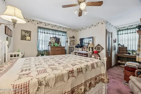 7430 SW County Road 18 Hampton FL 32044
