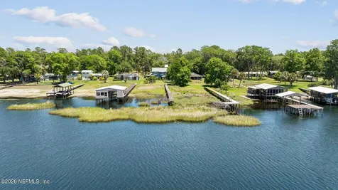 7430 SW County Road 18 Hampton FL 32044