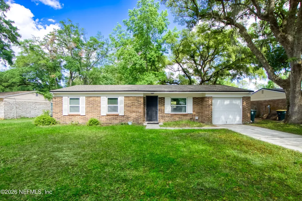 11467 Gwynford Jacksonville FL 32223
