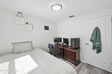 11467 Gwynford Jacksonville FL 32223