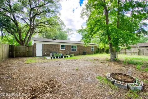 11467 Gwynford Jacksonville FL 32223