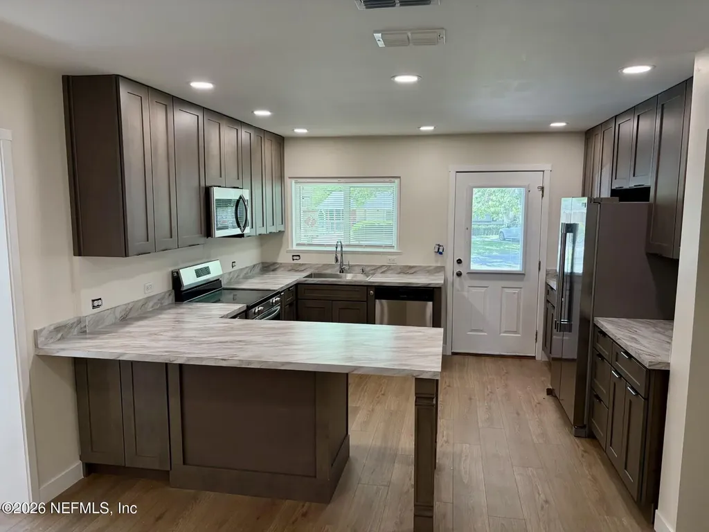 223 N Collen Road Jacksonville FL 32218