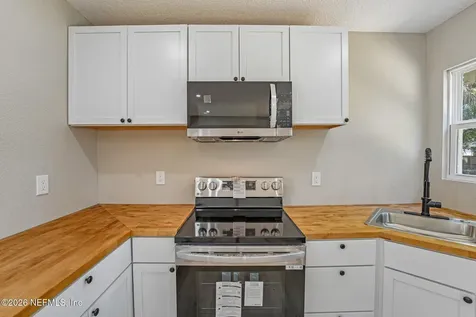 547 W 49th Street Jacksonville FL 32208