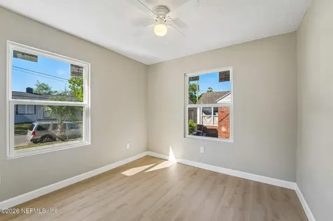 547 W 49th Street Jacksonville FL 32208
