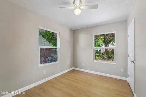 547 W 49th Street Jacksonville FL 32208