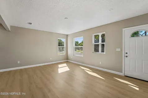 547 W 49th Street Jacksonville FL 32208