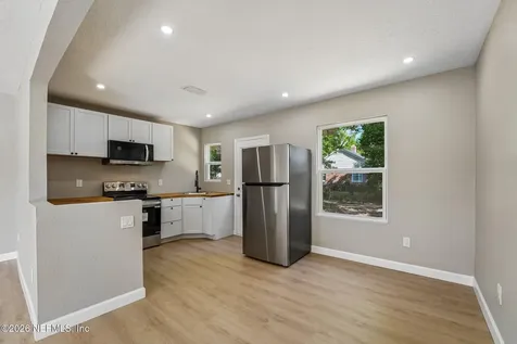 547 W 49th Street Jacksonville FL 32208