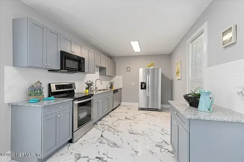 8418 Berry Avenue Jacksonville FL 32211