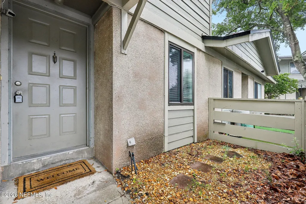 7701 Baymeadows Circle W Jacksonville FL 32256