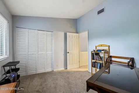 7701 Baymeadows Circle W Jacksonville FL 32256