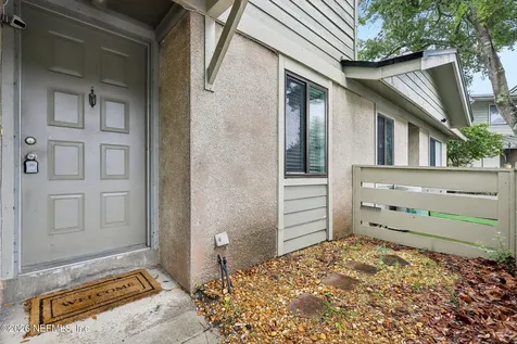 7701 Baymeadows Circle W Jacksonville FL 32256