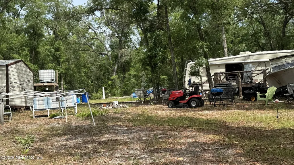 101 Eastwood Drive Interlachen FL 32148