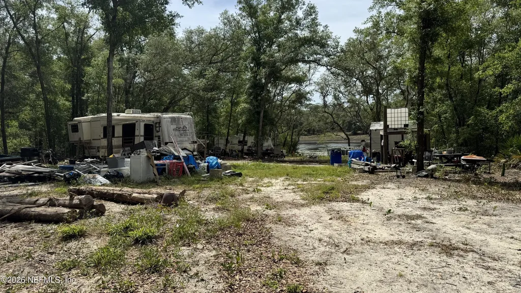 101 Eastwood Drive Interlachen FL 32148