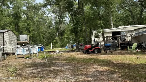 101 Eastwood Drive Interlachen FL 32148
