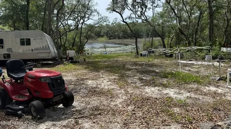 101 Eastwood Drive Interlachen FL 32148