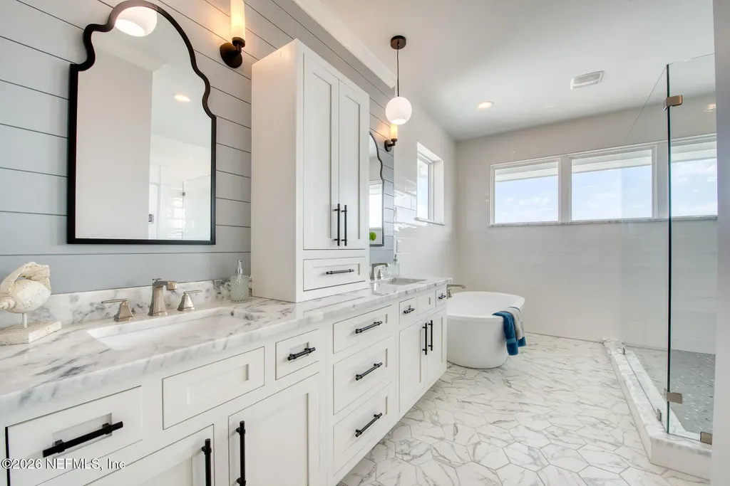 1812 Ocean Drive S Jacksonville Beach FL 32250