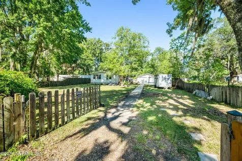 13132 Duval Court W Jacksonville FL 32218