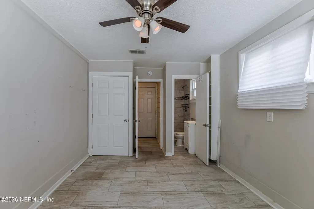 1052 Willis Drive Jacksonville FL 32205