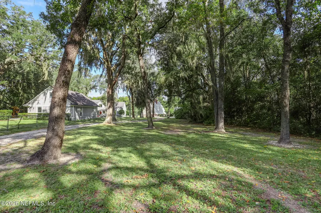1099 Lake Asbury Drive Green Cove Springs FL 32043