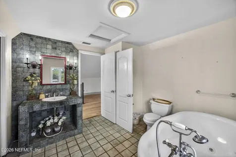 1099 Lake Asbury Drive Green Cove Springs FL 32043