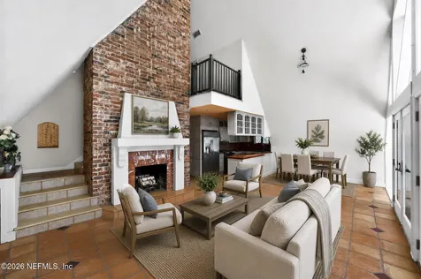 1099 Lake Asbury Drive Green Cove Springs FL 32043
