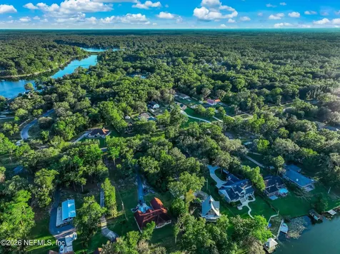 1099 Lake Asbury Drive Green Cove Springs FL 32043