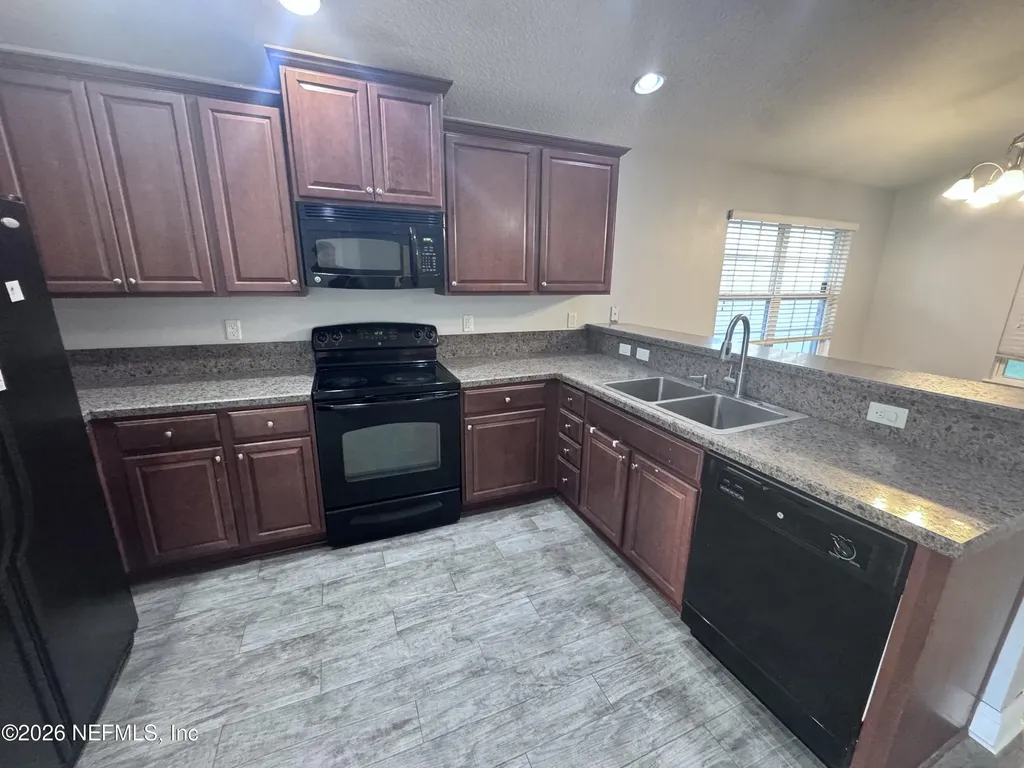 7565 Westland Oaks Drive Jacksonville FL 32244