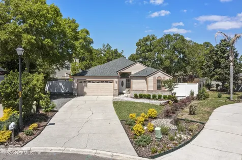 8000 Loch Lomond Lane Jacksonville FL 32244